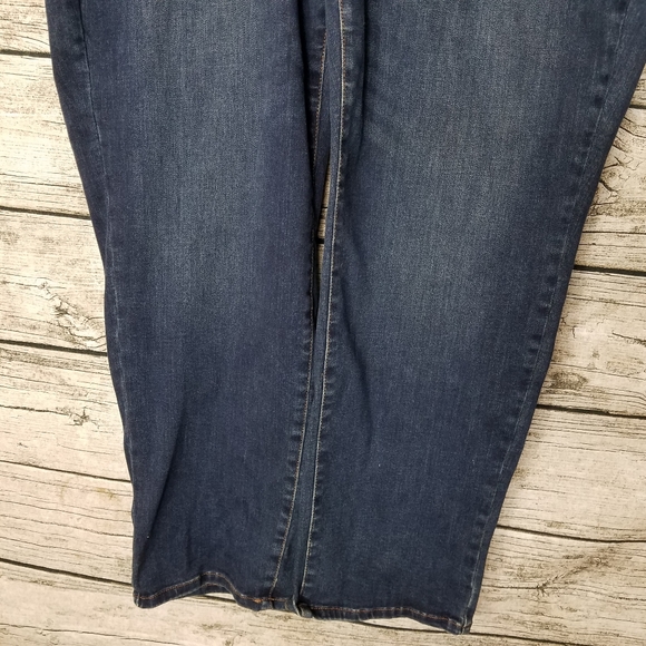 Lane Bryant High Rise Skinny Tighter Tummy Tech Jeans Womens Size 18S.Waist ap - Picture 3 of 9
